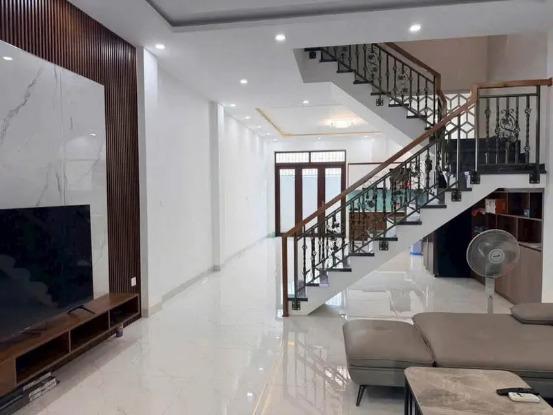 3-storey house in My Gia urban area, Thai Xuan, 100m², fully furnished — 2/4
