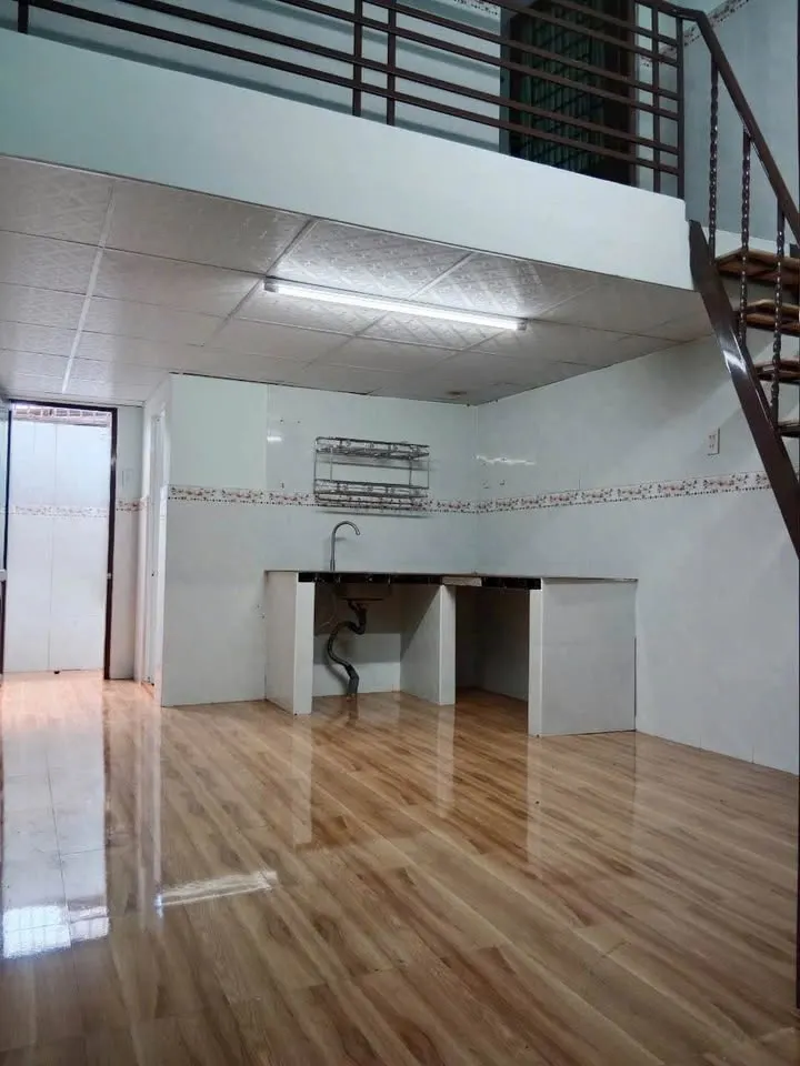 Room for rent in Nha Trang, 2.3M VND/month — 4/5