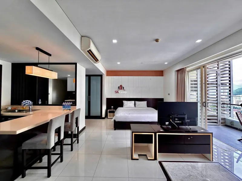 Corner studio for rent at The Costa Tran Phu, city centre — 5/8