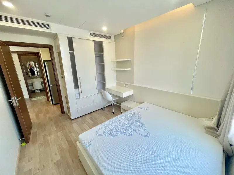 3卧室公寓，90 m²–800万越南盾/月，全包 — 7/9