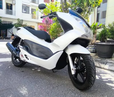 Xe ga Honda PCX thế hệ 1 cần bán — 2/10
