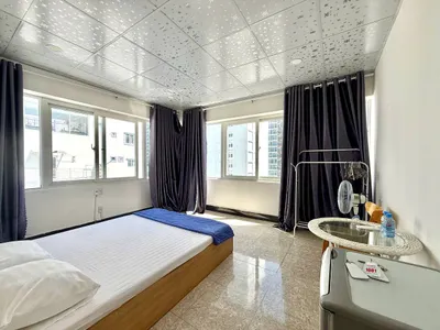 Furnished studio on Hùng Vương, city centre, 7.5M VND/month