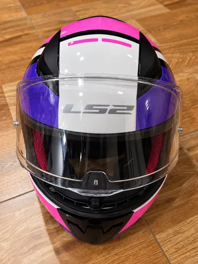 Full-face motorcycle helmet, size M