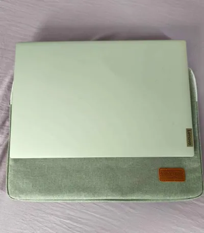 联想笔记本电脑，英特尔 i3 第10代，8GB 内存，470万越南盾 — 2/4