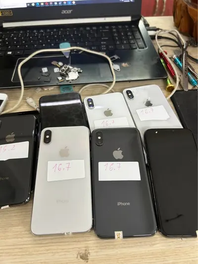 iPhone X 64GB with Face ID, 2,400,000 VND, 3-month warranty — 3/3