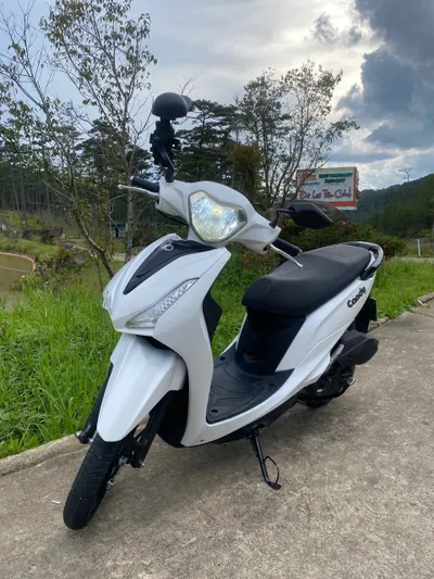 出售 Kymco Candy Hermosa 50cc 踏板车（2019年） — 2/4
