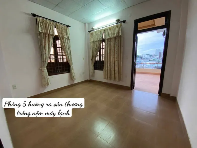 3-Storey House with 5 Bedrooms – Cao Van Be Street