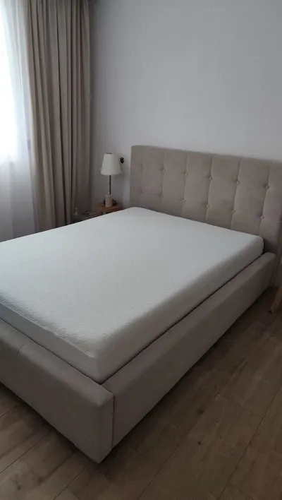 Double bed 160x200 with mattress and olive sofa bed for sale — 2/2