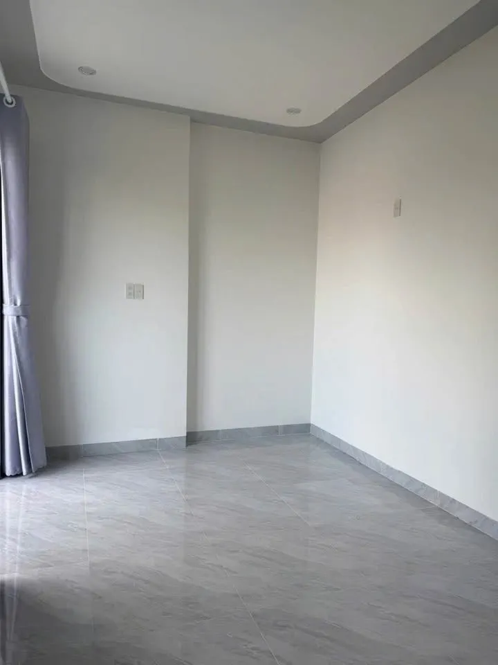 Nhà 2 tầng mới hoàn toàn, có nội thất, cho thuê tại Diên An, Diên Khánh, 15 triệu VND/tháng — 5/10