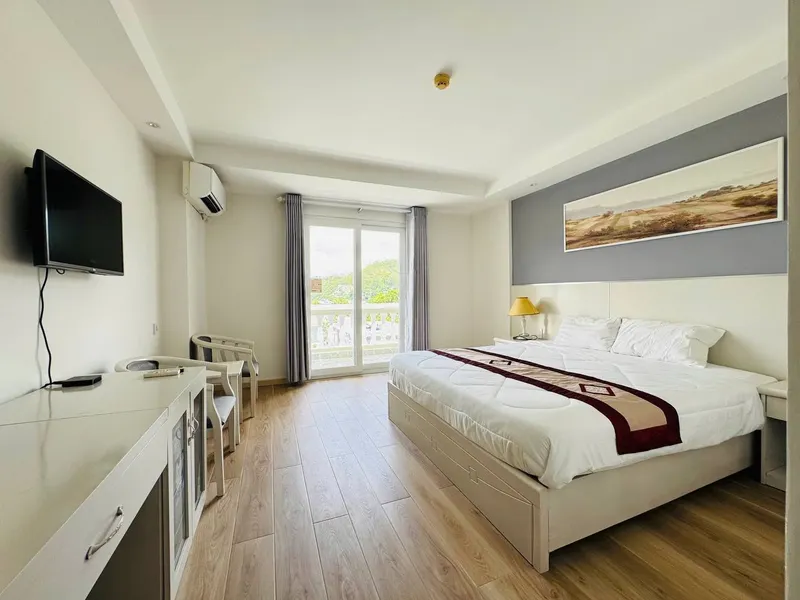 Renovated Studio Apartments with Pool in An Viên – 6.5–8M VND/Month