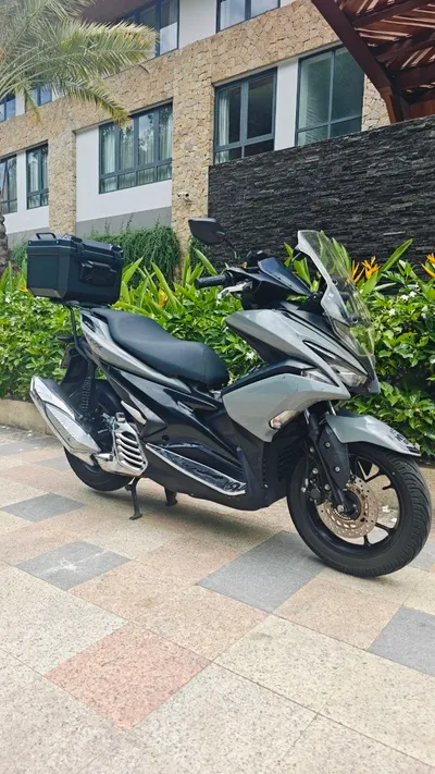 Yamaha NVX 155 Scooter – Fully Serviced, New Tires, Helmet Included — 2/2