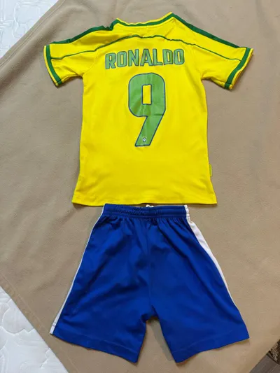 Used kitchen items and kids football kit for sale — 3/4