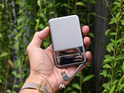 EcoFlow Rapid Magnetic Qi2 5000mAh power bank — 2/5