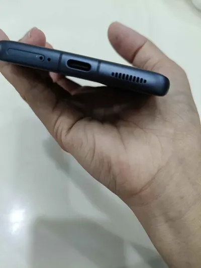 Xiaomi 12 phone for sale, 8/128GB, 3,150,000 VND — 4/7