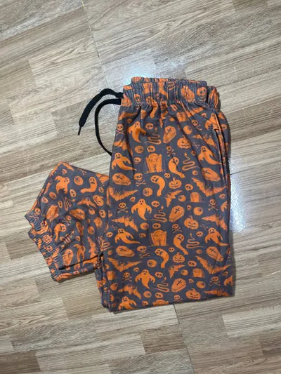 Themed trousers for sale, 150 dong