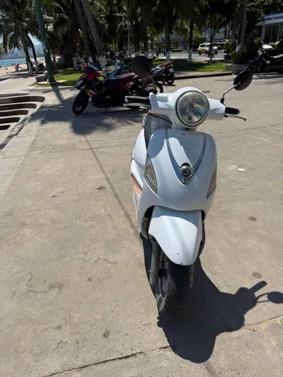 Attila Elizabeth 125cc motorbike for sale — 2/4