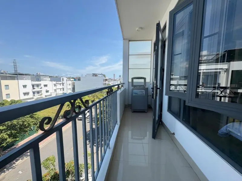 Studio Apartment in Hà Quang 2 with Balcony – 10M VND/month