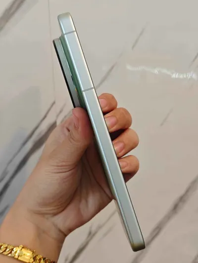 VIVO X300 Ultra smartphone, full box (16/512GB) — 3/5