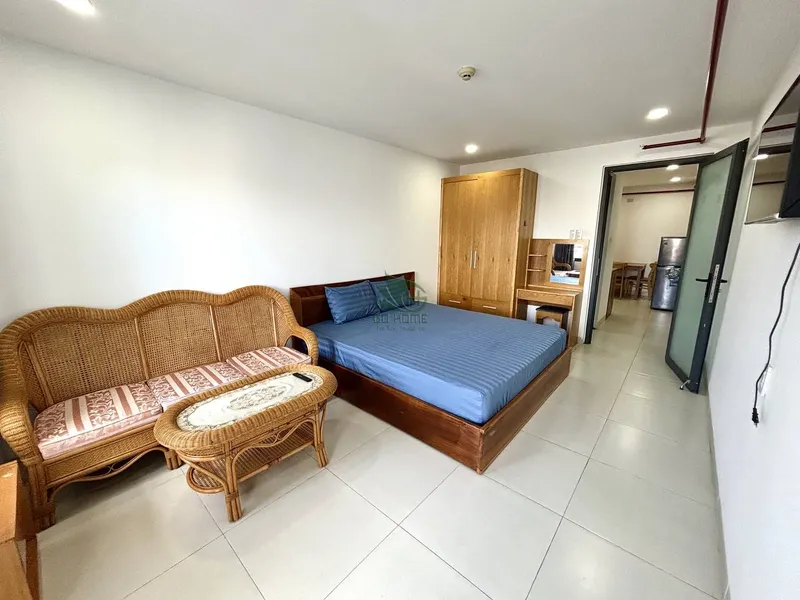 2-bedroom apartment in central Nha Trang (GO! area), 8M VND/month — 2/9