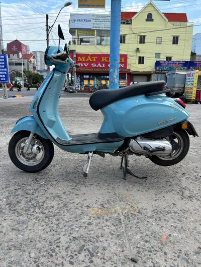 MYOKO Venices 50cc Moped December 2022 – LED Optics, 5k km, Excellent Condition — 3/3