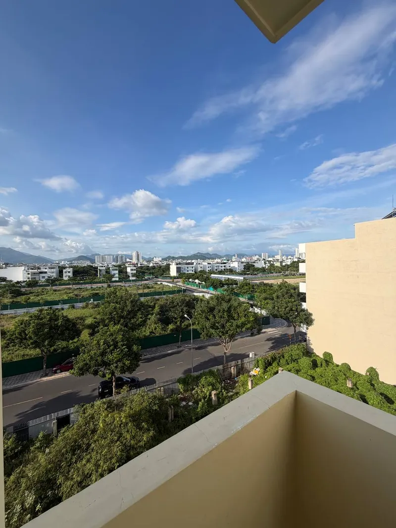 Studio for rent on the river front, west Nha Trang, 10M VND/month — 2/9