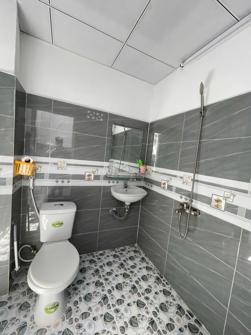 2-bedroom furnished house for rent, Vinh Hai — 4/10
