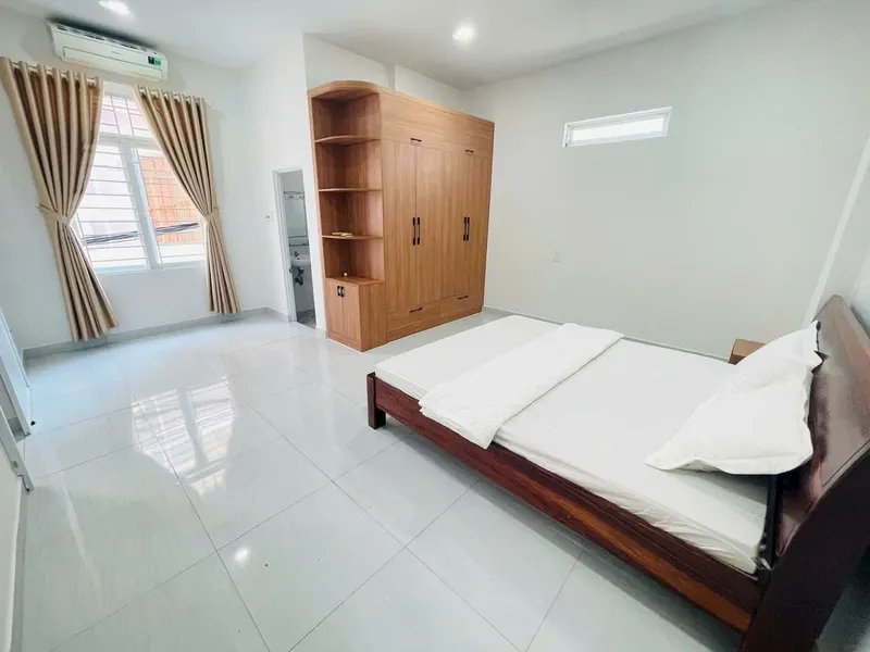 3-Story House in Auto Lane, Central Nha Trang – 3 Bedrooms, 4 Bathrooms, 20M VND/month