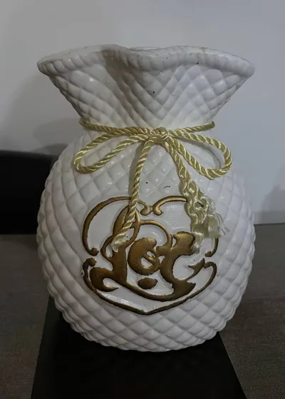 Christmas tree, ceramic bowls and vase for sale (moving out) — 3/4
