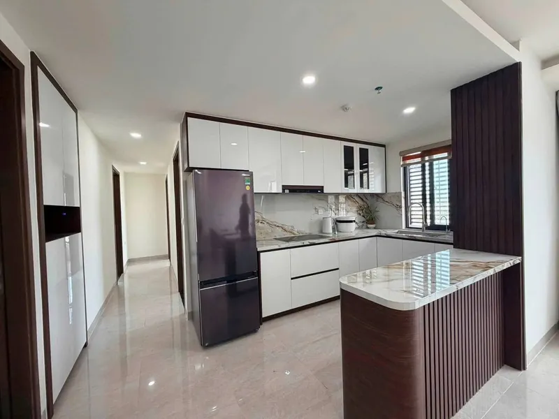 3-Bedroom Apartment, West Nha Trang – 18M VND/month, New, Furnished, Sea-view Balcony