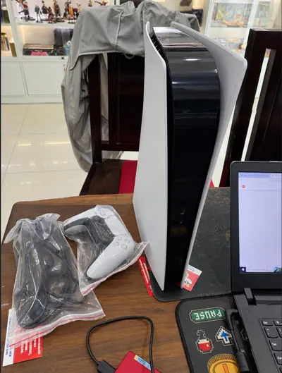 PS5 Slim có ổ đĩa, bán — 2/2