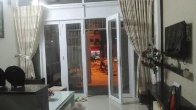 3-bedroom house for rent, Nguyen Du, city centre