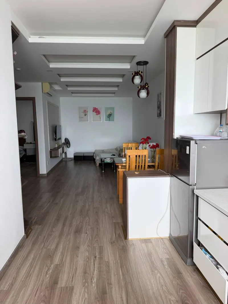 Oceanus 2룸 아파트 임대, 월 1,550만 VND — 10/10