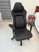 Razer gaming chair, black, 10M VND