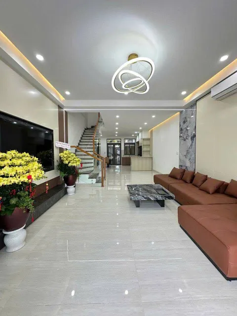 Fully furnished 3-bedroom house for rent, My Gia 7 area, 270 m²