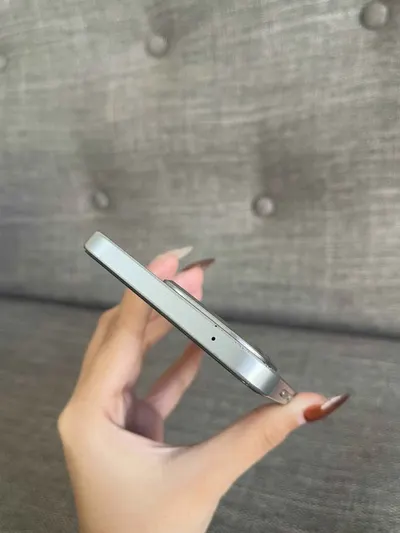 Смартфон Xiaomi 15T, 12/256 ГБ, 7,2 млн VND — 2/5