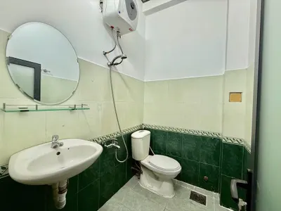 Whole house for rent in Phương Sài, 15M VND/month, live & business — 5/5