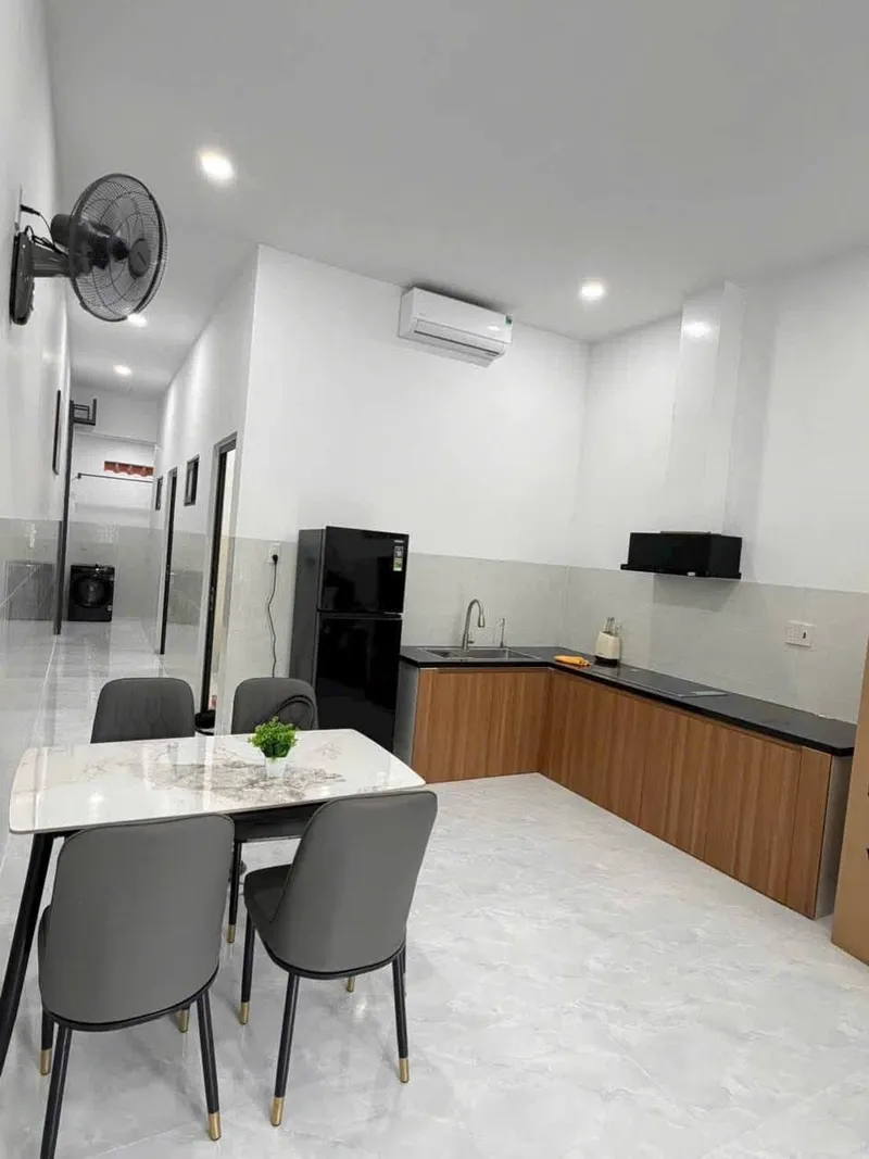 Cho thuê nhà 2 phòng ngủ đầy đủ nội thất tại Hòn Sen, Bắc Nha Trang, 12 triệu VND/tháng — 2/8