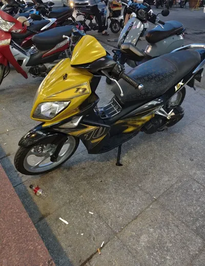 Yamaha Nouvo 135cc scooter for sale, 6.5M VND — 2/2
