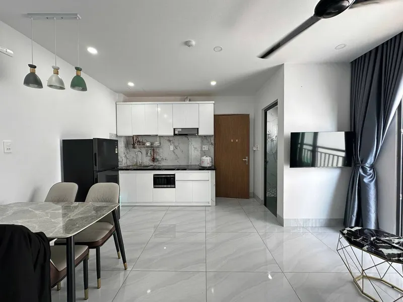 2-bedroom furnished apartment for rent in Ha Quang — 3/8