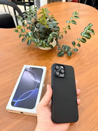 iPhone 16 Pro Max for sale, boxed, screen and camera protectors fitted — 3/5