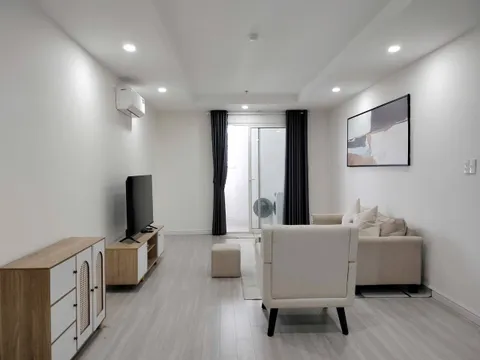 2-Bedroom Furnished Apartment HAPPY SKY – City Center, 300m to Beach