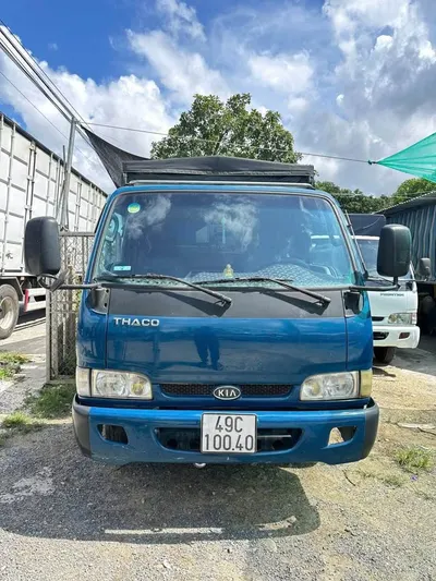 Kia K165 2.4-ton truck for sale (2015) — 3/4