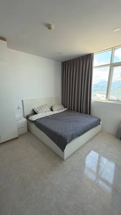 2-bedroom apartment near the river for rent, 13M VND/month