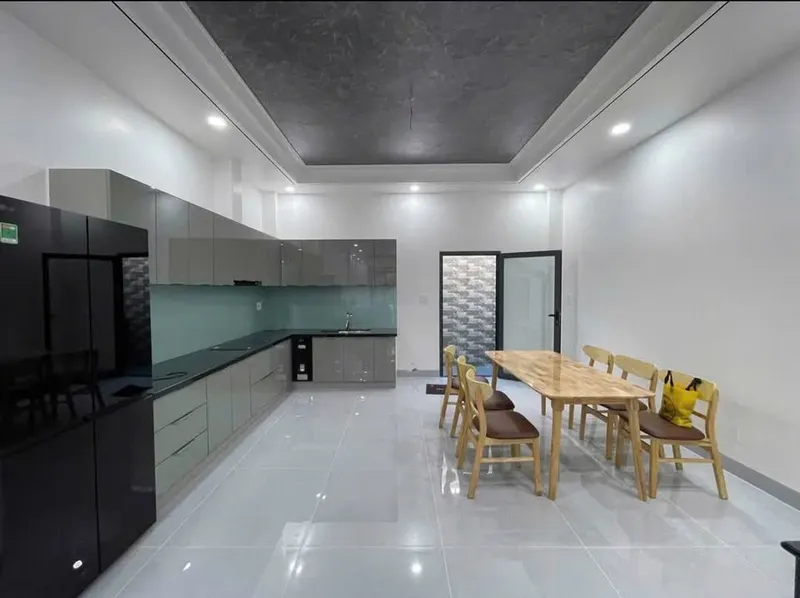 Cho thuê nguyên căn nhà tại Hà Quang 2, 28 triệu VND/tháng — 2/5