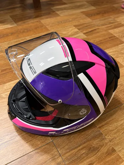 Full-face motorcycle helmet, size M — 2/2