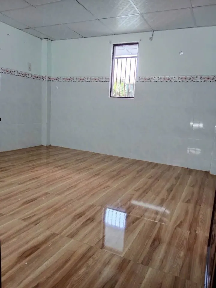 Room for rent in Nha Trang, 2.3M VND/month — 3/5