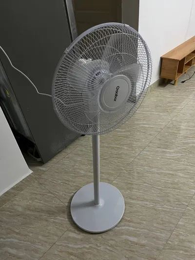 Household items for sale (7 items, moving out) — 4/7