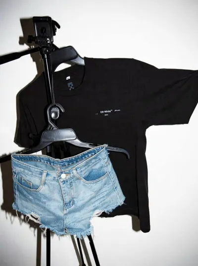 Лот одежды: футболка Off White + шорты, футболка Chrome Hearts + шорты, боди + юбка (XS-S) — 2/6