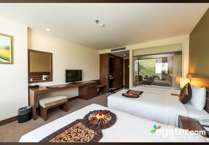 Studio for rent at Muong Thanh Grand, sea view, from 1 month
