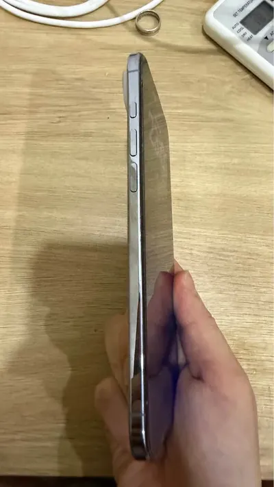 iPhone 17 Air, 중고, 배터리 100% — 3/6